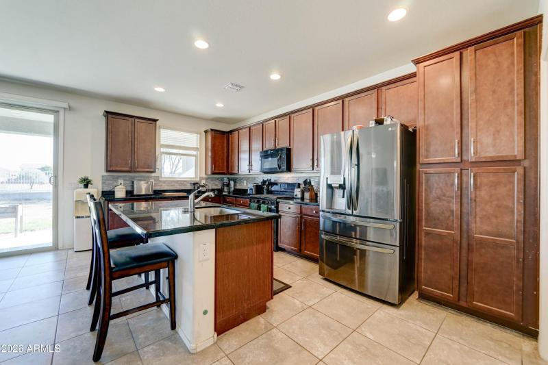 35587 N Donovan Dr-5