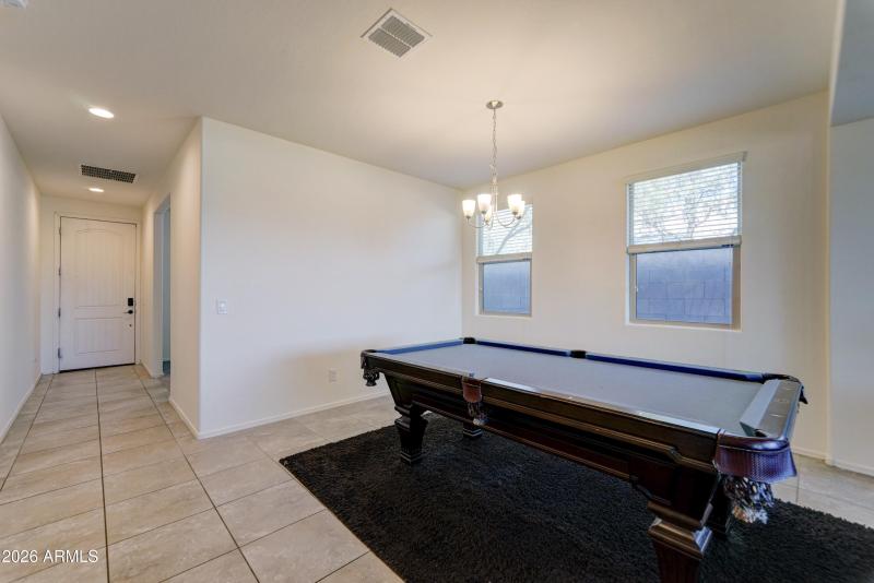 35587 N Donovan Dr-15