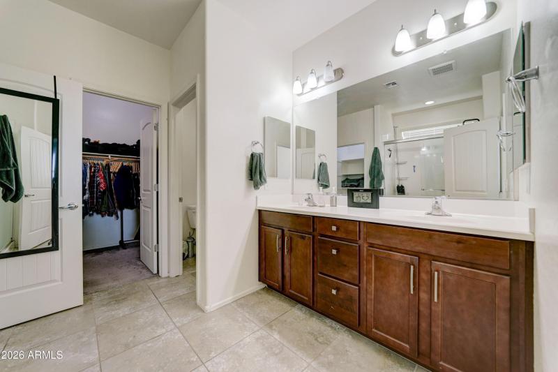 35587 N Donovan Dr-25