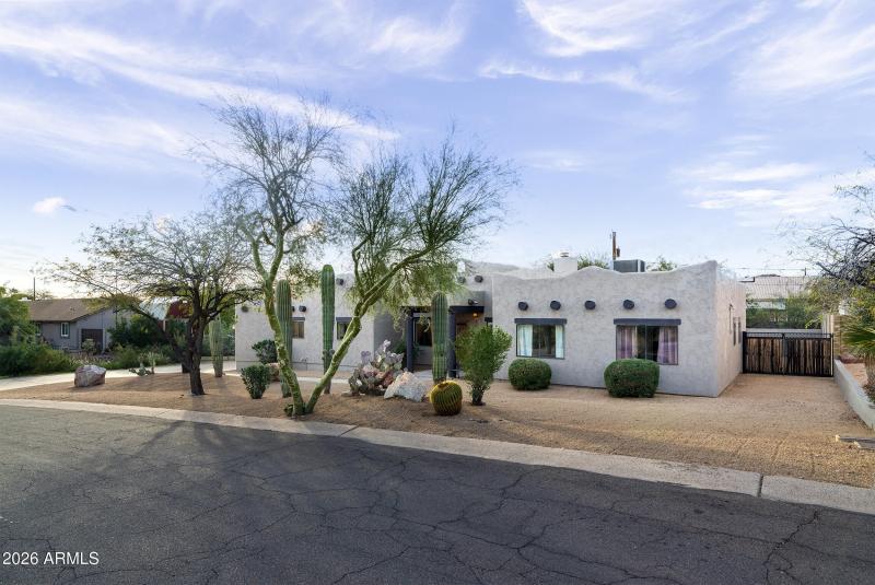 Front with right side RV gate