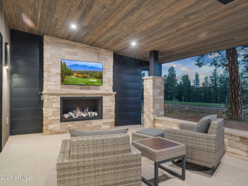 90-web-or-mls-TimberCreekImagery-90