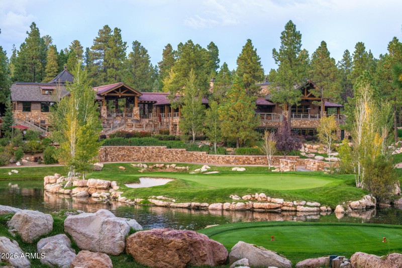 Clubhouse 5