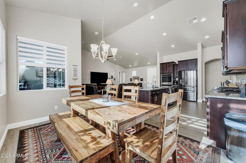 565 W Perkins St-13_(2048)