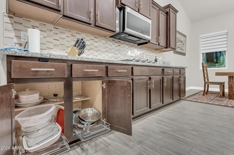 565 W Perkins St-21_(2048)