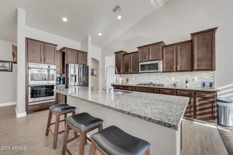 565 W Perkins St-23_(2048)