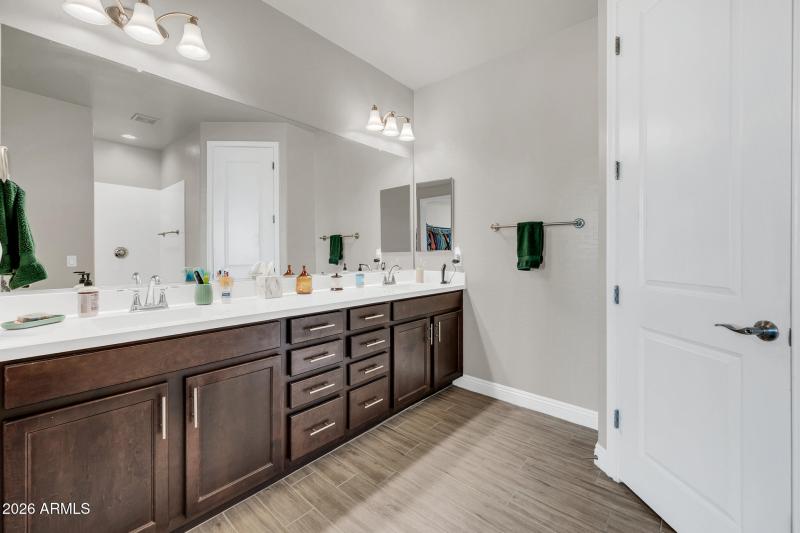 565 W Perkins St-28_(2048)