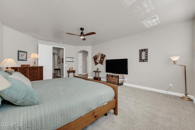 565 W Perkins St-30_(2048)