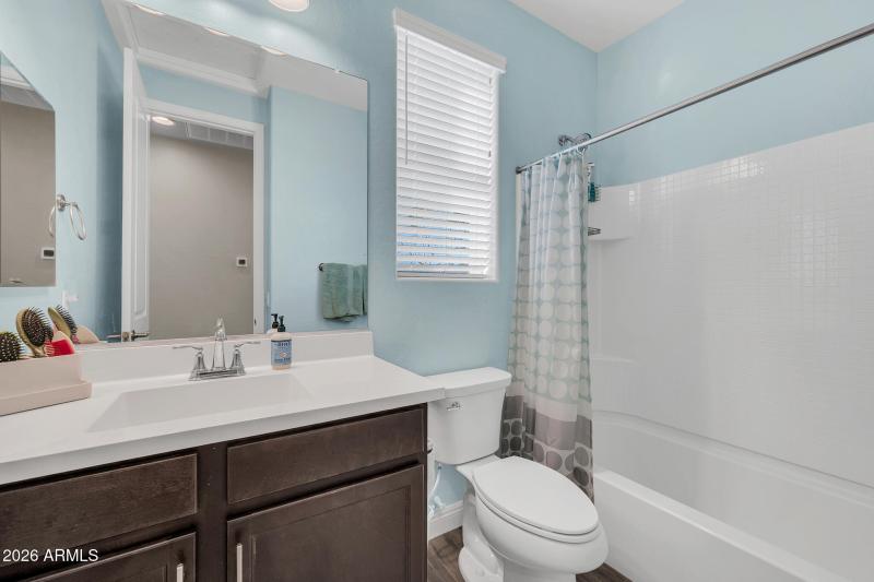 565 W Perkins St-33_(2048)