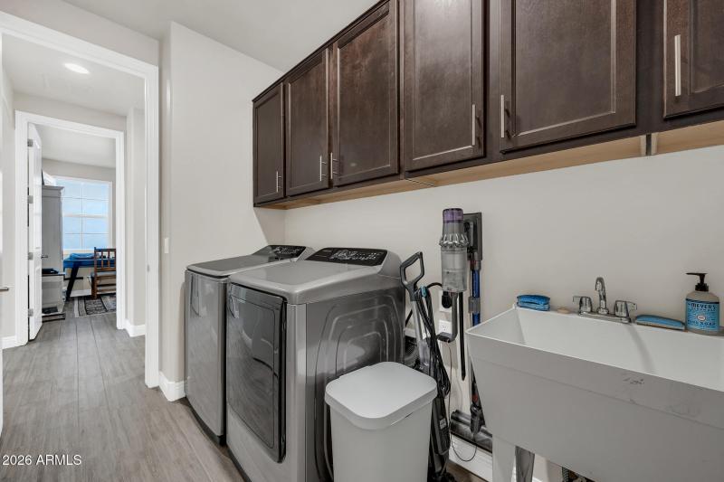 565 W Perkins St-47_(2048)