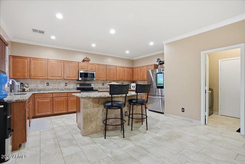 11-2414 W Florentine Rd_RedHogMedia