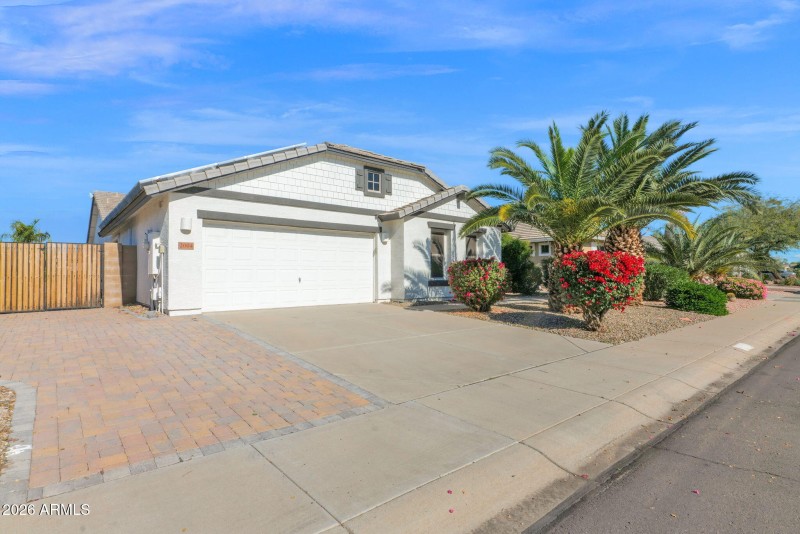 Garage and extra parking