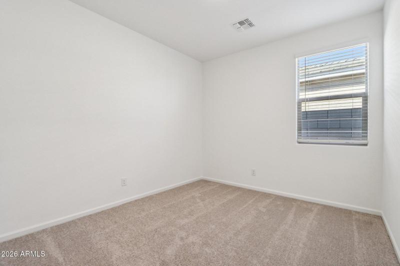 17-web-or-mls-W Camden Ave-S0402-017