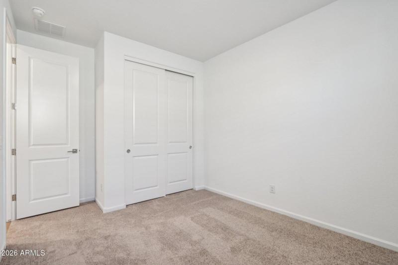 18-web-or-mls-W Camden Ave-S0402-018