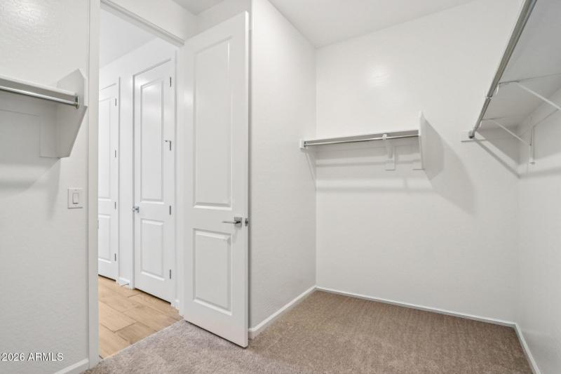 26-web-or-mls-W Camden Ave-S0402-026