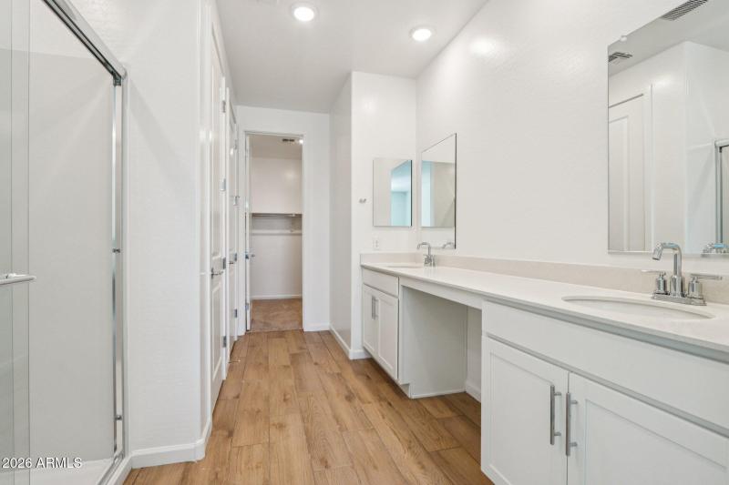 27-web-or-mls-W Camden Ave-S0402-027