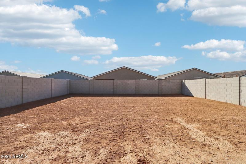 31-web-or-mls-W Camden Ave-S0402-031