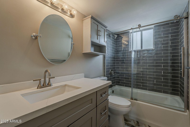 Updated Bathroom With Tile Surround