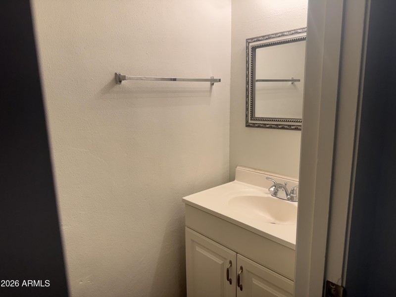 1/2 Bath