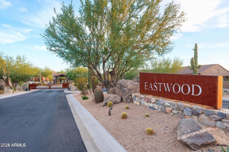 EASTWOOD ENTRANCE