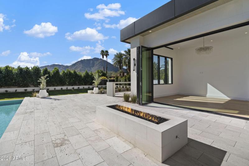 Firepit and Views