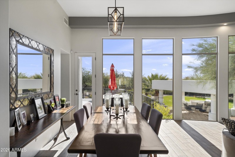 018-Dining Room