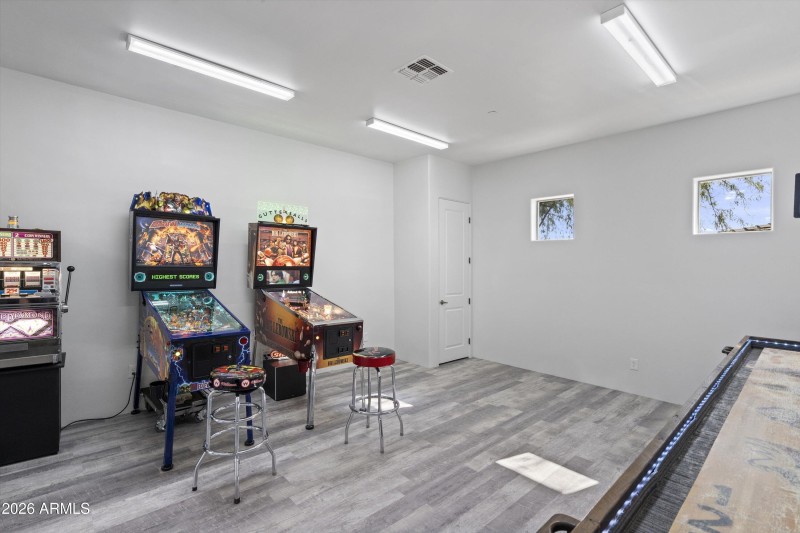 062-Flex Room