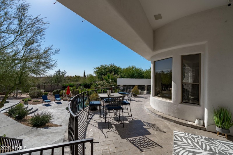 082-Covered Patio