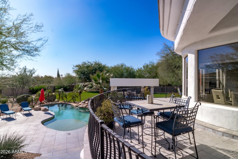 083-Covered Patio