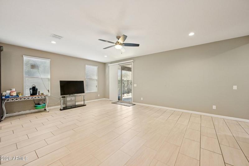 7-web-or-mls-W Bronco Trl-S3001-007