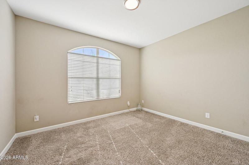 17-web-or-mls-W Bronco Trl-S3001-017