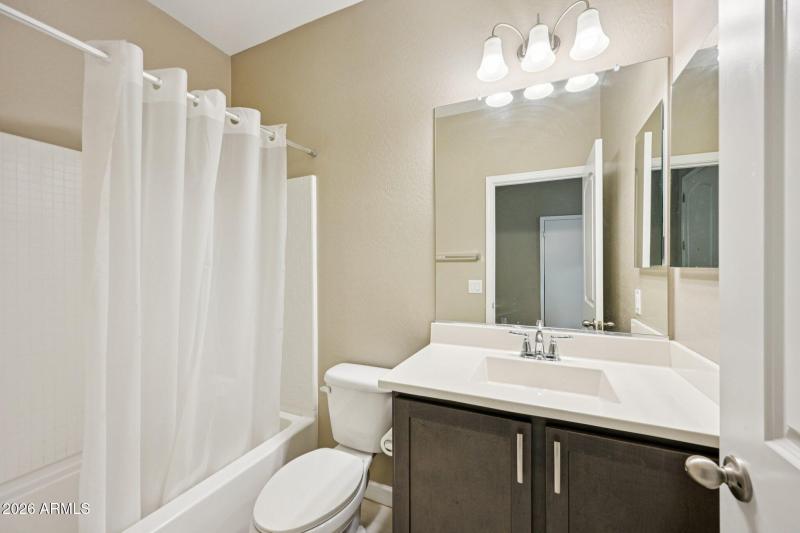 26-web-or-mls-W Bronco Trl-S3001-026