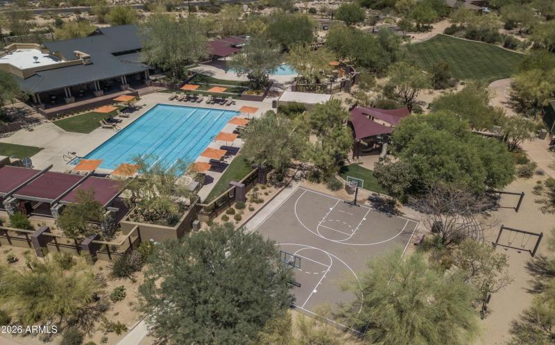 DC RANCH COMMUNITY LUXURY CENTER