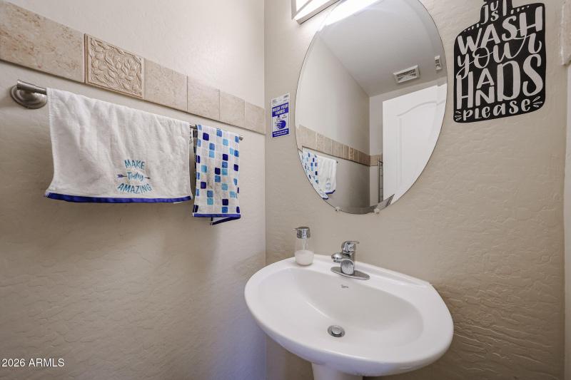 1/2 Bath