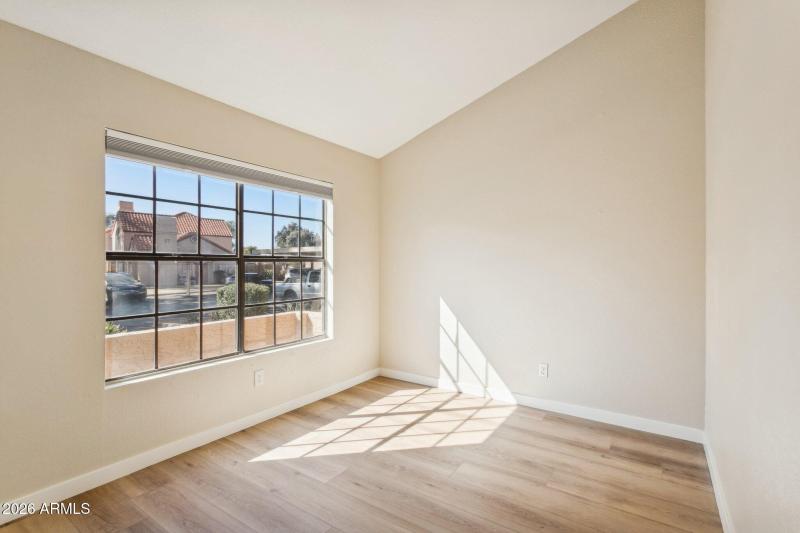 Secondary Bedroom/Office