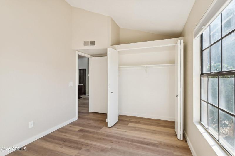 Secondary Bedroom/Office