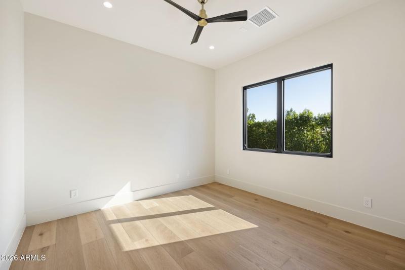 38-web-or-mls-DSCF5412