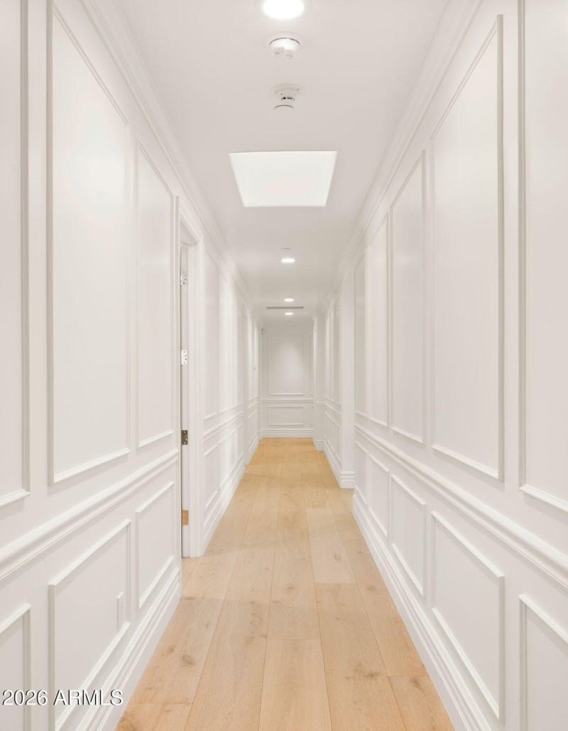 51-web-or-mls-Hallway2