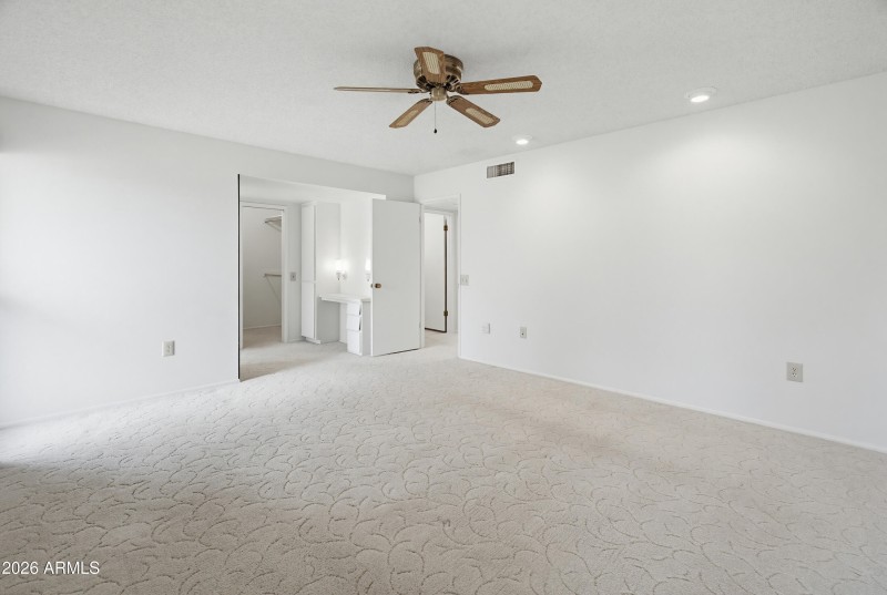 10326 W Highwood Ln-2