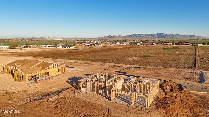 Beloat & Dean - Lot 4 - 7