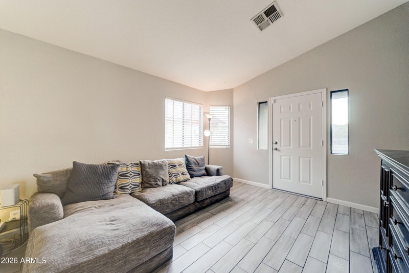 4006 N 88th Ln-4