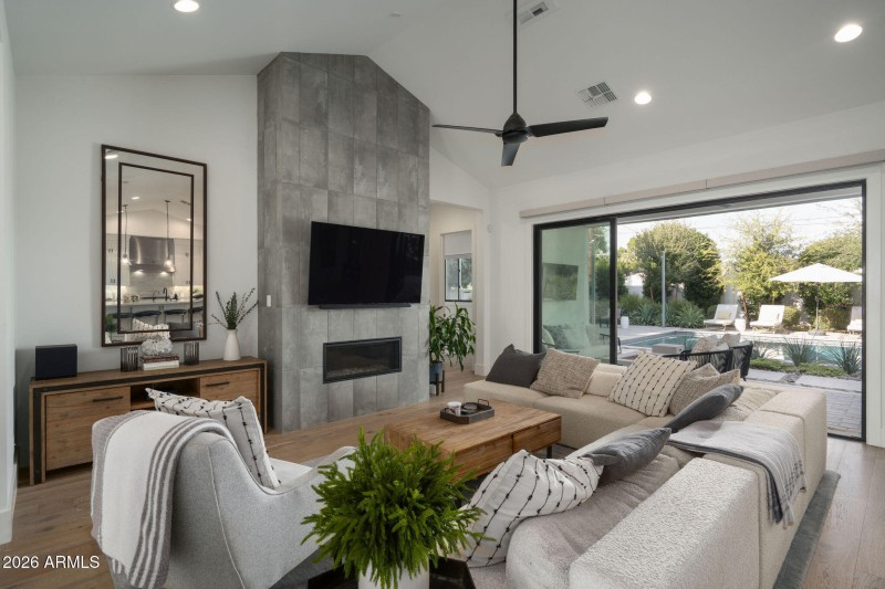 Great Room to Patio