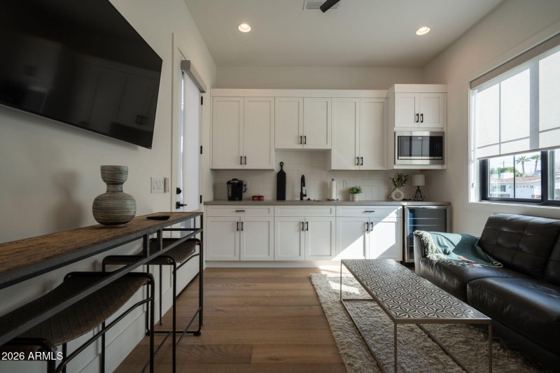 Guest Casita Living