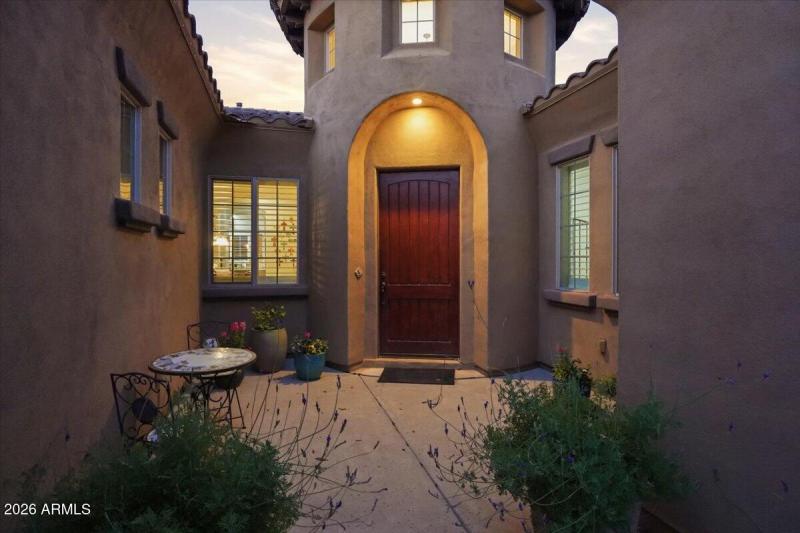 02-3370 E Cherrywood Pl_RedHogMedia