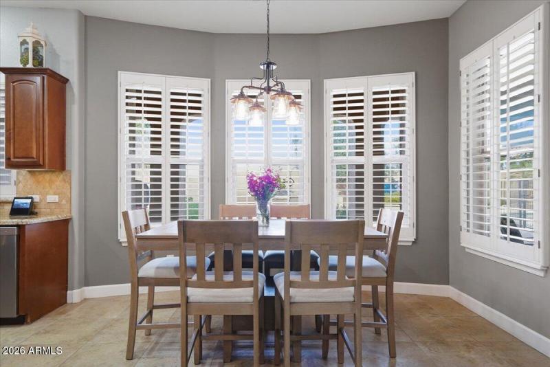 23-3370 E Cherrywood Pl_RedHogMedia