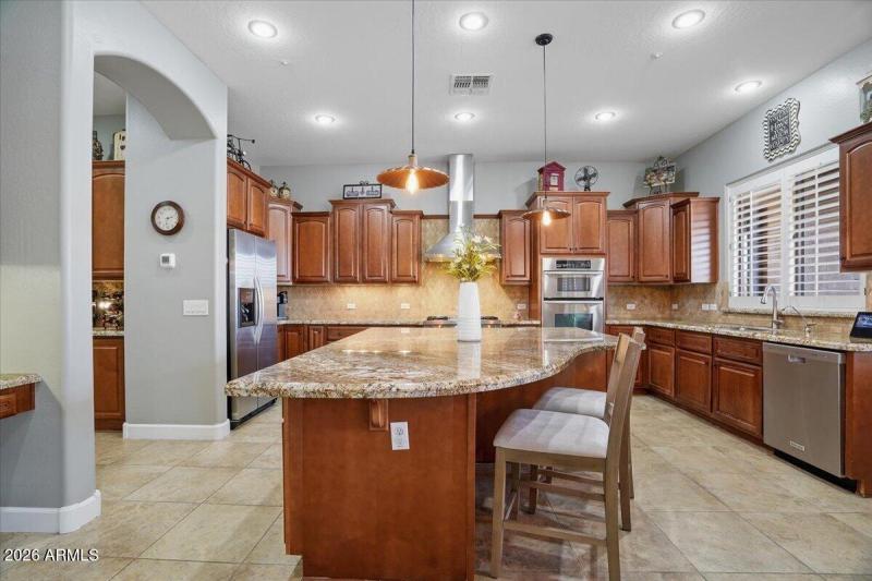 29-3370 E Cherrywood Pl_RedHogMedia