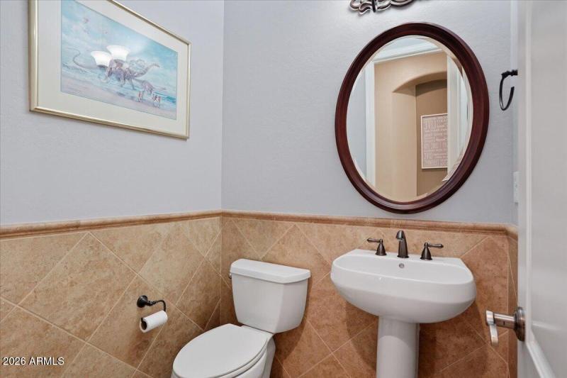 32-3370 E Cherrywood Pl_RedHogMedia