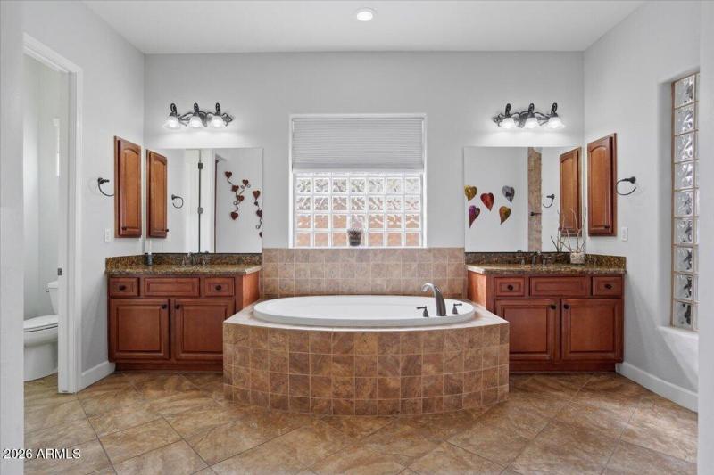 37-3370 E Cherrywood Pl_RedHogMedia