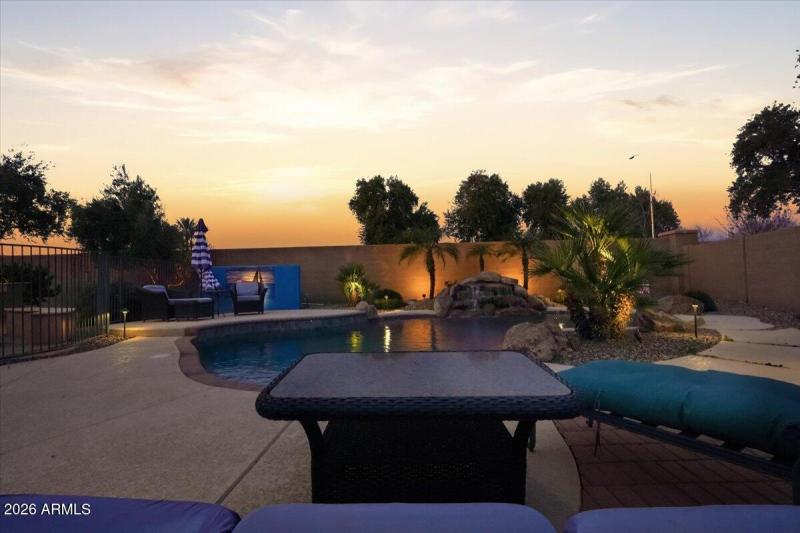 90-3370 E Cherrywood Pl_RedHogMedia