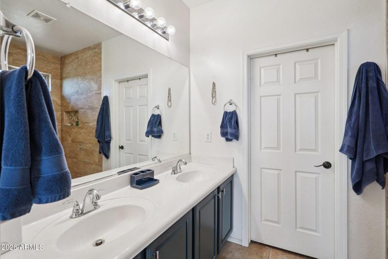 32-web-or-mls-N Noble Hawk Ct-S0502-030