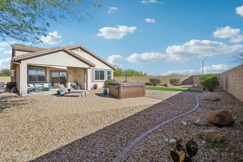 36-web-or-mls-N Noble Hawk Ct-S0502-034